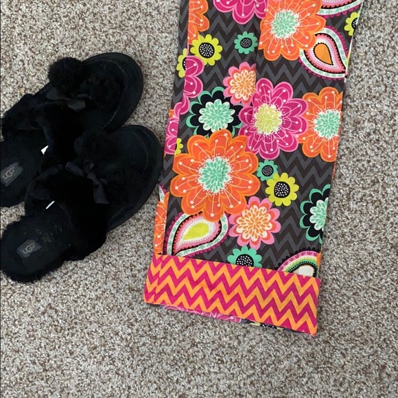 Med. Vera Bradley Ziggy Zinnia PJ Set - Picture 3 of 7